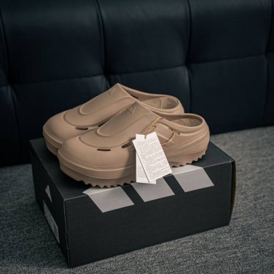 核心私 Adidas Ozwave Clog稳定缓震回弹厚底老爹拖鞋 货号：Jr6759 尺码：35 36 37 37.5 38 38.5 39 40 40.5