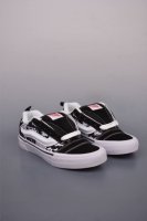 180 Vans Knu Skool 黑白涂鸦 面包鞋 舒适时尚防滑耐磨复古休闲板鞋 尺码：35 36 36.5 37 38 38.5 39 40 40.5