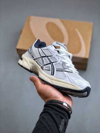Asics Tiger Gel-1130 亚瑟士户外风低帮休闲运动跑步鞋1202A164-110 #鞋款选用网眼与皮革相接，复古而富有层次感。Ortholite - 点击图像关闭