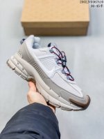 公司级耐克 Nike Reactx Pegasus Plus Next Nature 超级飞马跑步鞋 厚底增高运动老爹鞋。登月兼顾迅疾外观和稳固脚感，后跟覆面和