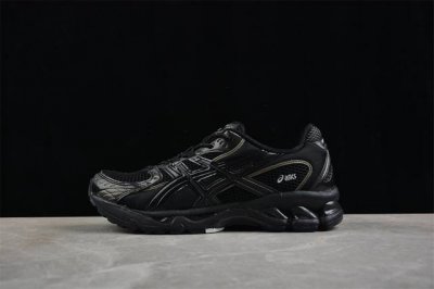 asics Gel-Nimbus 10.1 亚瑟士复古透气休闲鞋缓震男子耐磨跑步鞋 1203A780-001 #鞋面采用无缝线鞋面，贴合脚型，穿着舒适；中底36