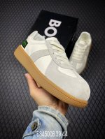 B Boss 雨果博斯 钢印版本新款德国高端品牌专柜同步新款、以奢华高端设计出货 鞋面采用原版进口哪怕纳帕小牛皮配滴胶而成 原版 舒适版型.尺码：39-44 编
