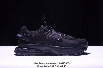 公司级耐克nike Zoom Vomero Roam 马拉松复古跑五代休闲运动慢跑鞋 采用环保纤维革饰片组合网眼布鞋面材质 升级正确后跟tpu加固 耐弯折热塑框
