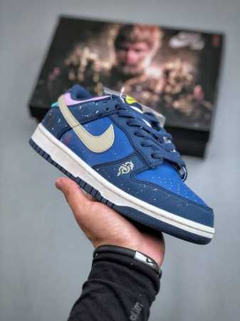 Nike Sb Dunk Low 定制配色 独家版型蒸餾加工帶來的是更好的视觉和脚感体验 清洁度 电绣工艺 皮料切割干净无任何毛边 细节完美 货号： Fz462 - 点击图像关闭