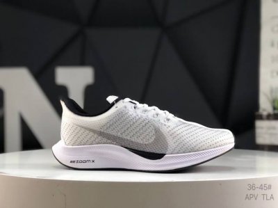 真标带半码耐克 Nike Zoom Pegasus 35 Turbo 登月35代 网纱透气缓震疾速跑鞋。 官方货号：Aj4114-101 Size：36-45