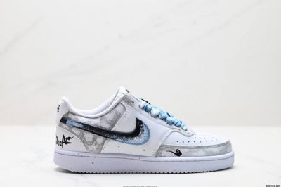 380 公司级Nike Court Vision Lo ‘Diy’定制 低帮百搭 透气休闲运动板鞋 兼顾舒适脚感和出众风范 演绎匠心之作 结构性的支撑贴合感结合