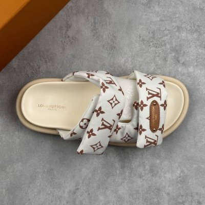 本地 核心私 louis Vuitton 路易威登2025Ss最新春夏款 村上隆 Takashi Murakami X Louis pool pillow Co