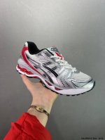 Asics Gel-Kayano 14复古单品 亚瑟士系列轻量缓震休闲运动跑步鞋 设计师 Hidenori Yamashita 以 Flash 一词为灵感，创造