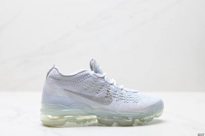 真标耐克Nk Air Max 耐克飞织透气休闲全掌大气垫跑鞋 鞋款鞋面依然采用Flyknit材质提供出色的舒适度和透气性。除了外底的纹路有所变化之外，这一代在前
