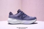公司级新百伦New Balance W880系列复古老爹风休闲运动慢跑鞋 880系列是New Balance的次顶级缓震跑鞋，脚感软弹舒适，缓震性和稳定性都不错