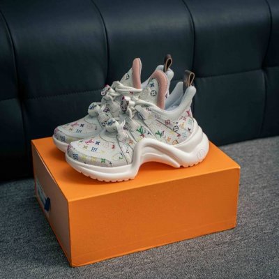 核心私 路易威登 Lv 驴牌 Louis Vuitton Archlight Sneakers Lv 弓形老爹鞋系列 尺码：35 36 37 38 39 40