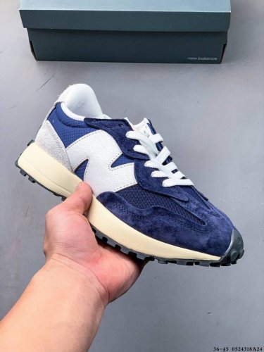 new Balance Ms327系列复古休闲运动慢跑鞋 原鞋打版 细节完美 采用尼龙及猪巴革麂皮物料拼接构成#中底高弹pu材质及满丁防滑橡胶外底上世纪 70