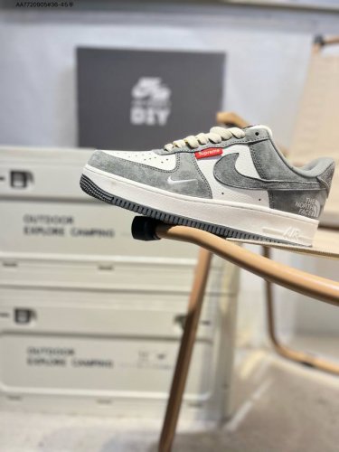 北面 X 耐克 Nike Air Force 1 '07空军一号 百搭休闲运动板鞋。柔软、弹性十足的缓震性能和出色的中底设计，横跨复古与现代的外型结合，造就出风
