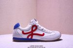 Loewe罗意威 Ballet Runner 2.0小牛皮 圆头系带 低帮 生活休闲鞋 罗意威全新版大头运动鞋Ballet Runner2.0 以其独特的设计和