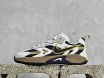FUTURA x Nike Jam 系列 采用鞋面合成皮革与网眼布设计 以便于运动员在霹雳舞运动中的保护和耐穿 中底设计细节采用翻转SWOOSH设计 使得倒立动