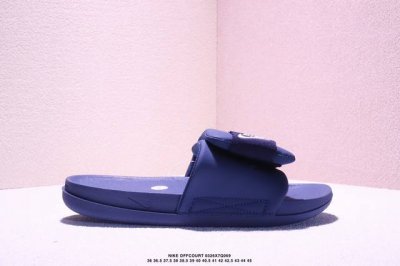 100 耐克 Nike Offcourt Adjust Slide 男女子拖鞋缓震 夏季 魔术贴 沙滩运动防水凉拖鞋 类型：男女鞋 货号：Dq9624 尺码：3