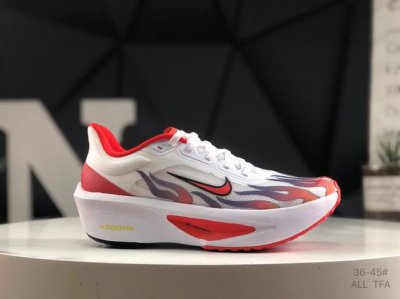 200 nk Zoom Fly 6 耐克超弹轻盈跑步鞋 Hq3498 100 #鞋款搭载 Flyknit 材料 打造出众弹性 易于穿脱。采用React技术 轻盈
