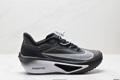 公司级Nk Zoomx Invincible Run Flyknit Fk6 Zoom Fly 6轻量飞织低帮休闲运动慢跑鞋 此鞋专为长跑运动员而生 是为5至1