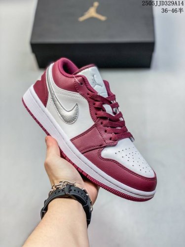 公司级 耐克 乔丹Air Jordan 1 Low Aj1 乔1 乔丹1代Aj1 低帮复古文化休闲运动篮球鞋 从1985 年面世的元年款汲取设计灵感 采用简洁大