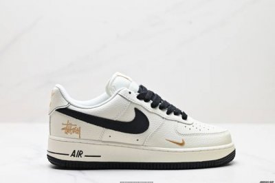 290 公司级Nike Air Force 1‘07 原楦头原纸板 打造纯正低帮空军版型 专注外贸渠道 全掌内置蜂窝气垫 原盒配件 原厂中底钢印、拉帮完美 货号