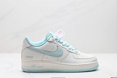 公司级Nike Air Force 1‘07 原楦头原纸板 打造纯正低帮空军版型 专注外贸渠道 全掌内置蜂窝气垫 原盒配件 原厂中底钢印、拉帮完美 货号:Cw2