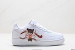 220 真标耐克Nike Air Force 1’07 Lx空军一号低帮百搭休闲运动板鞋。柔软、弹性十足的缓震性能和出色的中底设计，横跨复古与现代的外型结合，造