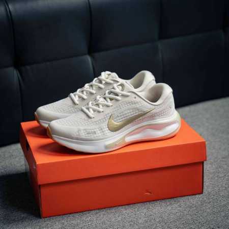 Nike Journey Run 轻量跑鞋 网布減震防滑抗冲击 低帮 短跑跑步鞋男女款 货号：Fj7765 003 尺码：39 40 40.5 41 42 42 - 点击图像关闭
