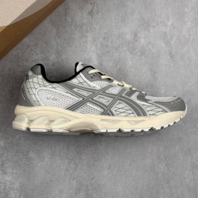 本地 核心私 公司级Asics Gel-Nimbus 10.1 亚瑟士 复古先锋 潮流 拼接耐磨 低帮休闲跑步鞋 透气网眼鞋面配合部分合成革材质 采用全新Aha