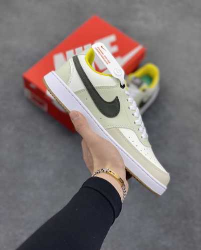 超级福利 核心特价 长期补货 Nike Court Borough 低帮百搭透气休闲运动板鞋男女鞋 经典耐用的设计，兼顾舒适脚感和出众风范，演绎匠心之作。结构性