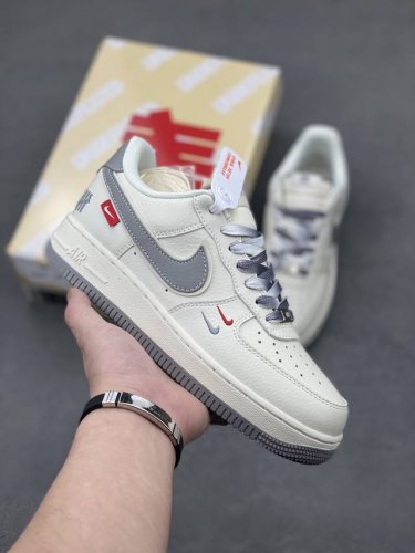 海外限量发售！公司级Nike Air Force 1 '07 Low 空军一号 低帮 运动鞋 休闲鞋 折边针车 工艺难度大 原楦头原纸板 原装鞋盒 定制五金配件