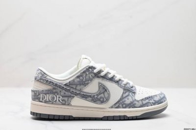 公司级nk Dunk Low Retro “Diy高端定制” 低帮休闲运动板鞋 原装头层材料 用料绝不含糊 独家版型蒸餾加工帶來的是更好的视觉和脚感体验 清洁度