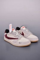 fragment X Travis Scott 公司级 air Jordan 1 Low 三方联名倒钩 性价比原盒出货 全新的三方联名低帮倒钩鞋面延续了黑脚趾设