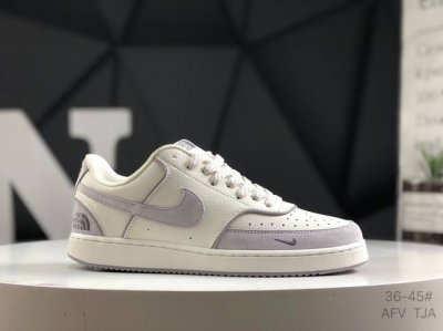 耐克 Nike Court Vision 低帮百搭 透气休闲运动板鞋 兼顾舒适脚感和出众风范 演绎匠心之作 结构性的支撑贴合感结合复古篮球设计 电绣工艺 皮料切