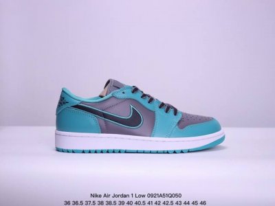 公司级air Jordan Aj1 Low Golf 高尔夫 市面唯一纯原级别 完美零毛边处理 原厂内置全掌气垫 价格定位良心 几十个配色陆续出 平台专用代工流