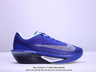 Nike 耐克 2024春新款男女子zoom Fly 6 Prm缓震轻便跑步鞋。这款鞋在继承了 Nike Zoom Fly 5 的基础上，承诺为跑者带来更上一层