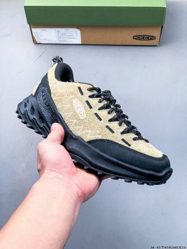 公司级！Keen 科恩2025新款Jasper Zionic山系厚底耐磨运动休闲鞋 Jasper Zionic 拥有一个有着侵略性铆钉造型的高牵引力橡胶大底，可