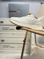 Ecco爱步男鞋轻便透气舒适耐穿 亲肤吸汗舒适内里 防滑防磨 持久干爽 简约粗绳系带 穿脱更加方便 柔韧防滑大底 鞋底立体凹槽 凹凸花纹加持 增强防滑减震性能