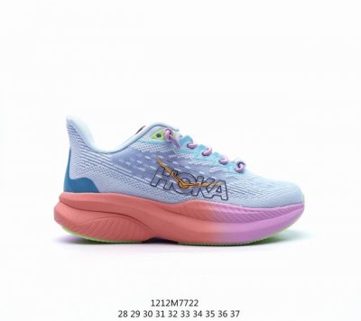 童鞋 Hoka One One独特的竞训鞋,主打舒适软弹老爹鞋hokamach马赫6#儿童竞速跑鞋 Hoka Mach 6 轻盈且富有弹性的舒适感！迄今为止最轻