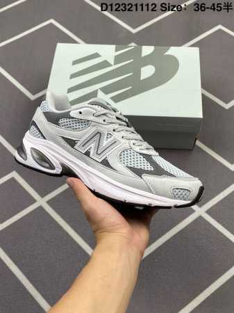公司级 新百伦 New Balance2010秋冬英产做旧鞋款纯色绒皮鞋 厚底增高老爹鞋。此复刻经典鞋款，加入当下大热的户外元素，以曾经篮球鞋款型式样加以打造鞋 - 点击图像关闭
