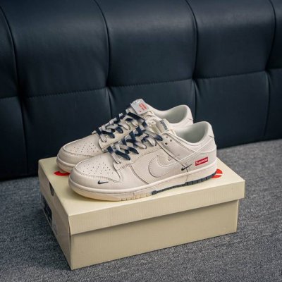 核心私 Nike Dunk 全套原楦原模倾力打造完美版型 独家原厂航空铝磨具打磨大底 鞋头坡度极致还原 无解鞋型 原盒原配 圈内天花板工艺 原厂冲刀 超高清洁度