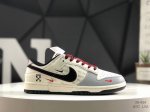310 公司级带半码Nike Dunk Low 此款主张打破传统的工业化流水线设计限制，以Made By Ideas的超级创意为理念，集结众多潮流设计师，结合时