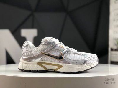 耐克 Nike 2025年新款 Nike V5 Rnr 轻量缓震支撑休闲鞋 舒适防滑耐磨低帮复刻运动鞋 厚底增高老爹鞋 Hj5228-003经典设计与现代工艺完