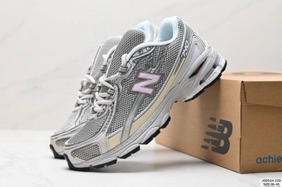 公司级New Balance Mr740 Nb新百伦系列复古老爹风慢跑鞋！ 采用轻质牛剖革拼接透气网眼衬垫织物鞋面材质 T-Beam大底提供足步弓支撑 保持步态