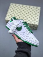 今日福利特价270 Nike Sb Dunk Low Lv联名 纯原大厂出品 极力推荐原装头层材料 独家版型蒸餾加工帶來的是更好的视觉和脚感体验大厂纯原品质出货