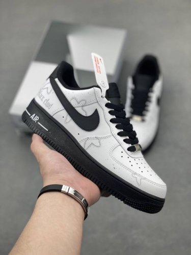 海外限量发售 公司级Nike Air Force 1 '07 Low 空军一号 低帮 运动鞋 休闲鞋 折边针车 工艺难度大 原楦头原纸板 原装鞋盒 定制五金配件