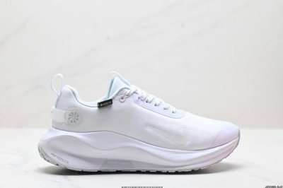 公司级nike Zoom React Infinity Rn 4 Gtx马拉松机能风格运动鞋 实拍首发#鞋款搭载柔软泡绵 在运动中为你塑就缓震脚感 设计灵感源自