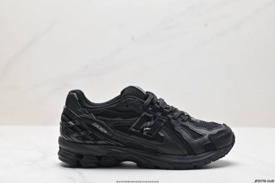 公司级new Balance M1906系列 复古单品宝藏老爹鞋款 公司级 复古元素叠加 质感超级棒 楦版型材料细节做工精细 作为nb最经典的档案鞋型之一 与2