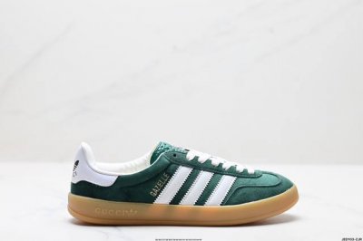 真标Gucci X Adidas Originals Gazelle Indoor 三叶草休闲防滑耐磨低帮板鞋 官方货号:726487 Aaa43 9547 尺