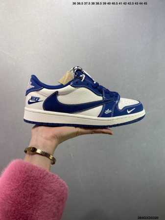 310 公司级Air Jordan 1 Low 刺绣米蓝 此款主张打破传统的工业化流水线设计限制，以Made By Ideas的超级创意为理念，集结众多潮流设计 - 点击图像关闭