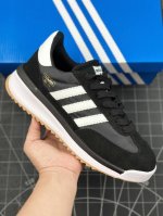 本地 核心私 adidas Originals Sl 72 Rtn 阿迪休闲防滑耐磨低帮板鞋 经典低帮设计和橡胶外底，采用舒爽尼龙鞋面，绒面革饰面和皮革细节 搭